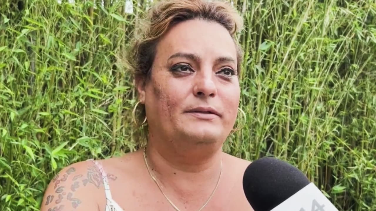 “Me siento adolorida”, vendedora de hot dogs hispana relata agresión; qué dicen las autoridades