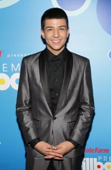 Y hoy en día se postula como una gran promesa dentro de la música regional y grupera.