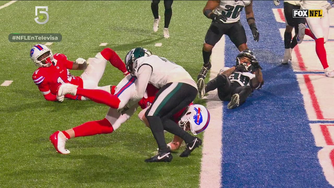 ¡Anulan touchdown a Bills! Knox se lanza de cabeza y no llega a zona de TD