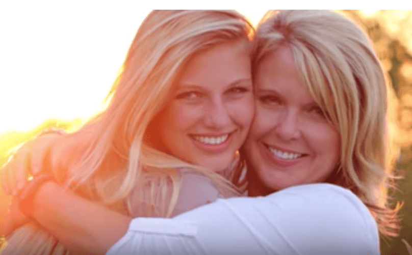 Por 10 años dio noticias sobre la crisis de opioides y esta vez le tocó a ella: su hija murió de una sobredosis