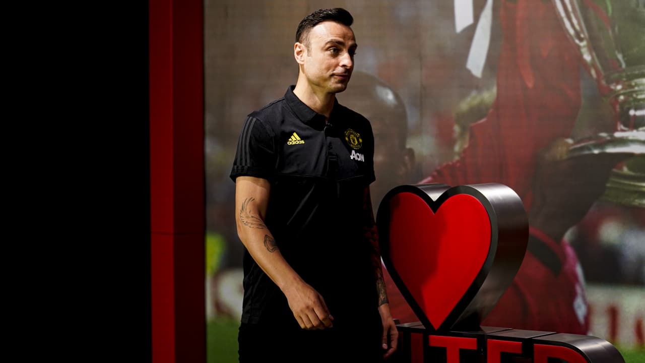 Berbatov critica que Messi y CR7 sean finalistas en The Best: "Es vergonzoso"