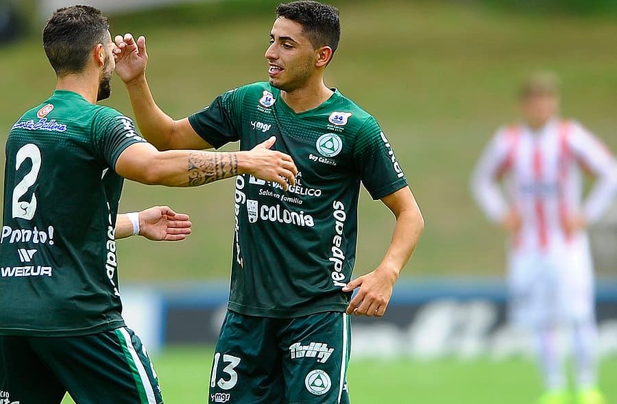 Plaza Colonia conserva liderato de Uruguay mientras Peñarol rompe mala racha