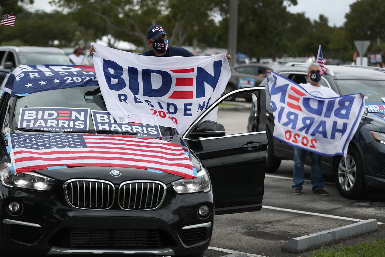 “Estamos a punto de cambiar la dirección y el cambio que hace falta”, dijo una seguidora de Joe Biden.