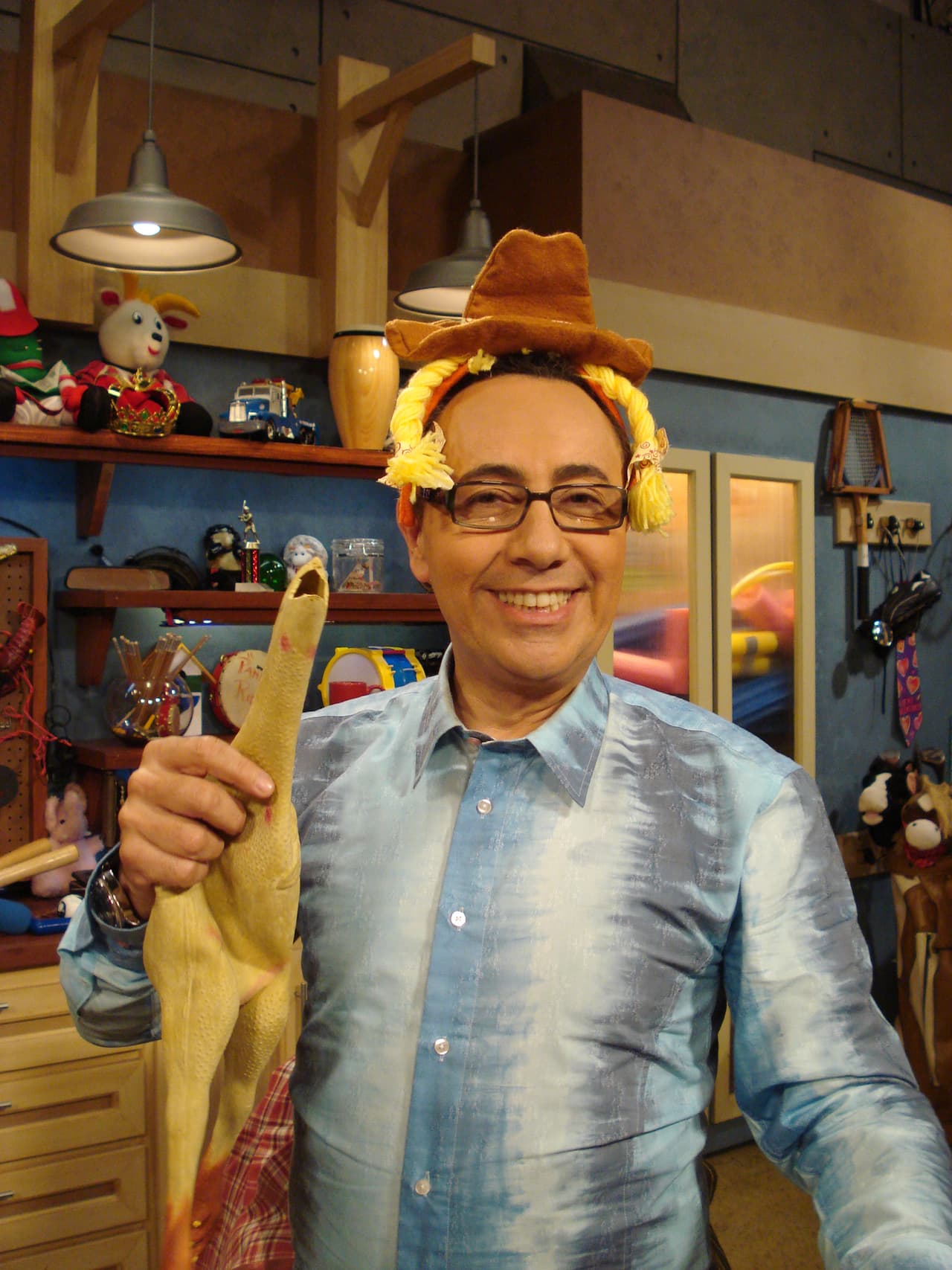 El actor, humorista y comediante iba de una caracterización a otra.