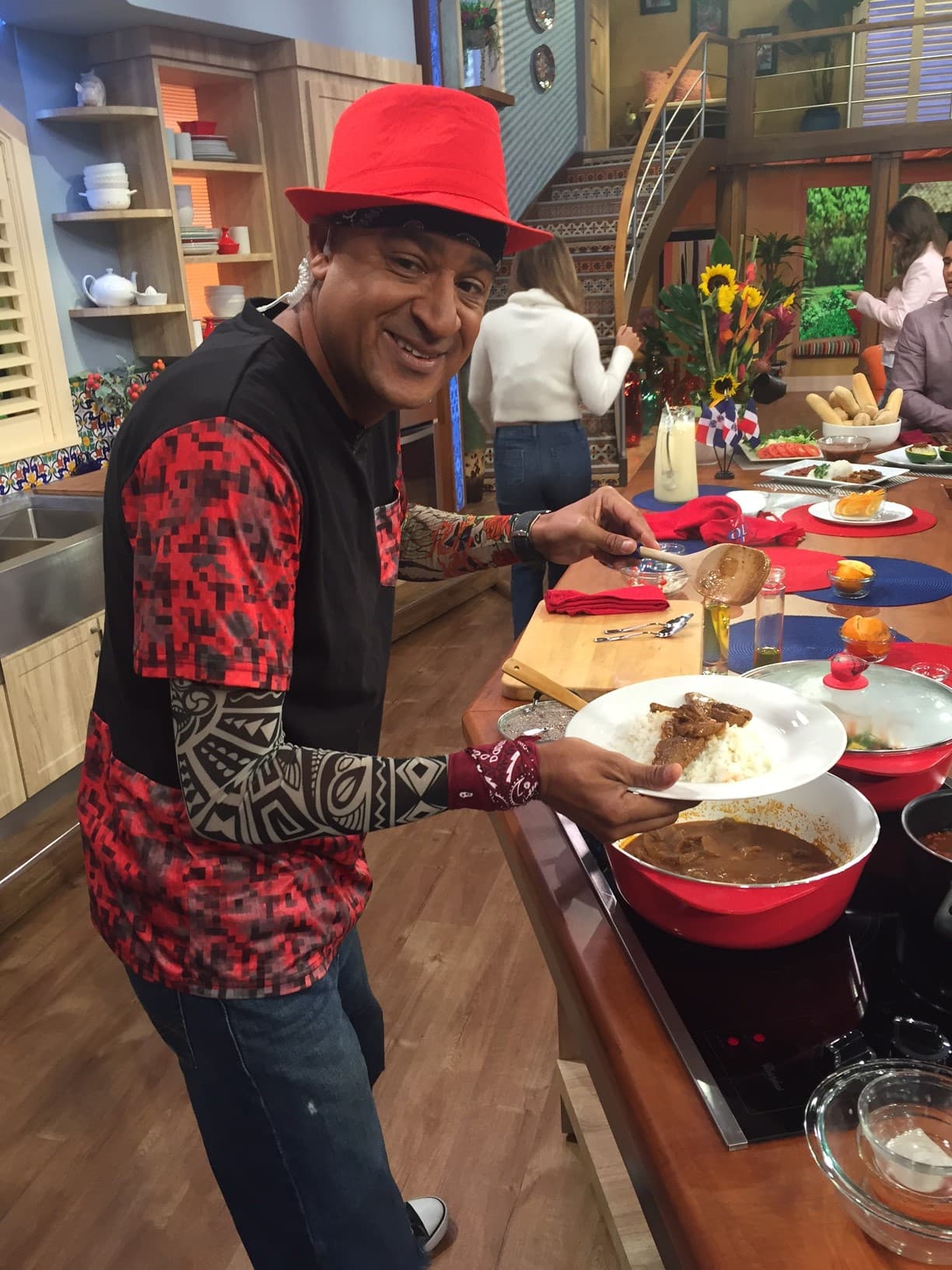 ¡Ya nos dio hambre! El chef Carlos siempre nos consiente en la cocina.