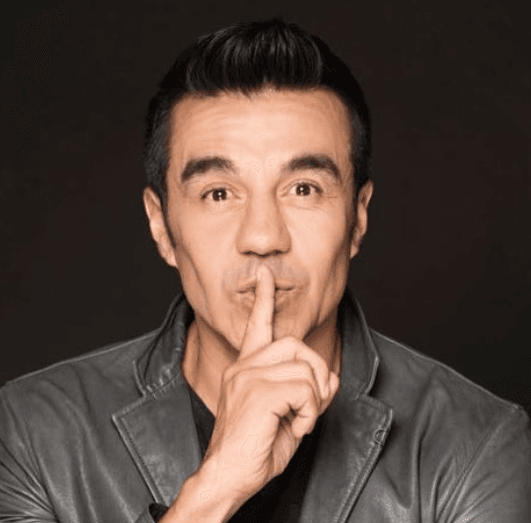 Según informó TVyNovelas, cerca de las 12:00hrs Adrián Uribe y Thuany Martins llegaron a un restaurante de Polanco, en la Ciudad de México.
<br>