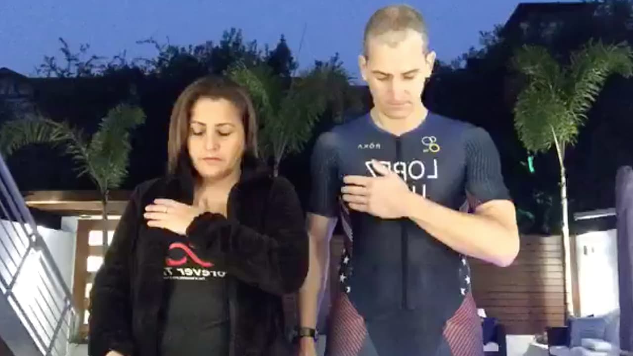 “Además, fue algo divertido para nosotros y para el público que siguió la transmisión a través de las redes sociales desde el principio”, continúo.