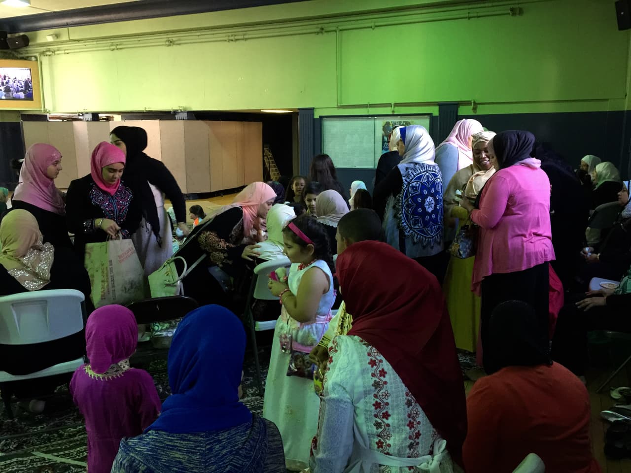 Con café los musulmanes celebran la "fiesta del sacrificio" en Nueva Jersey