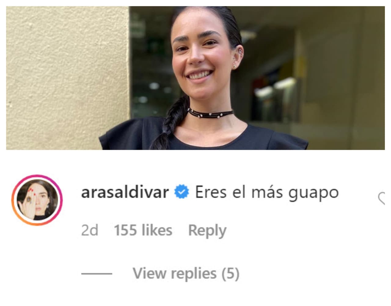 Los mensajes y piropos no le faltaron. 
<b><a href="https://www.univision.com/famosos/ara-saldivar-gaby-en-te-doy-la-vida-confirma-que-tiene-novio-y-no-es-ramses-aleman-fotos" target="_blank">Ara Saldívar</a></b>, su compañera en Te Doy La Vida, no dudo en decirle: "Eres el más guapo". 
<br>