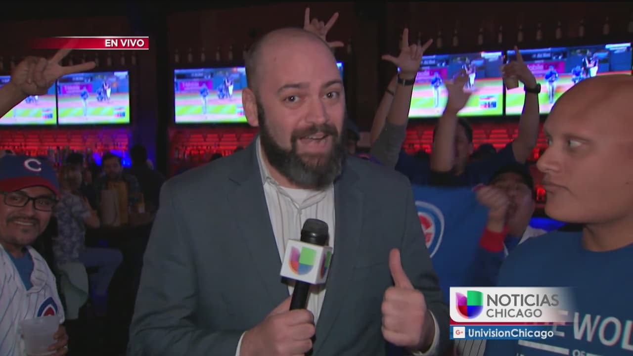 Fanáticos en Chicago disfrutan al máximo el segundo juego de la Serie Mundial