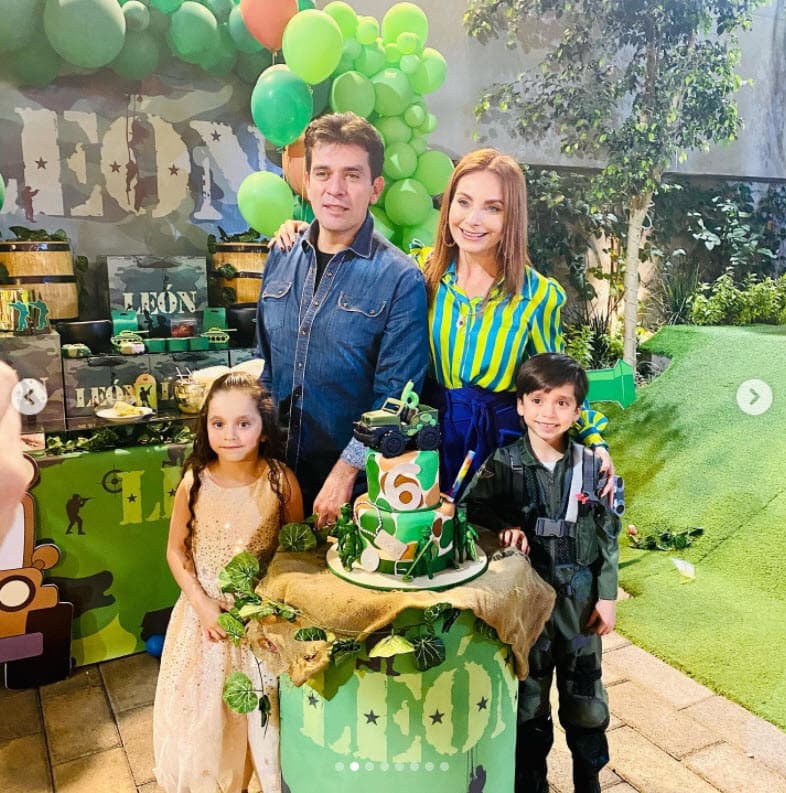 "Me cambia la vida ser un padre amoroso, asumirme como el ejemplo a mis hijos, yo no quiero que ellos vayan a hacer cosas que se ven en las noticias", contó en el mismo evento a 'De primera mano'. 
<br>