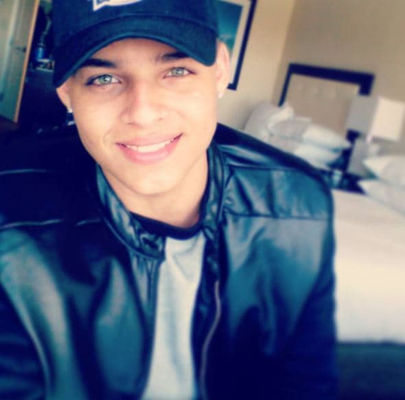 Su talento en la música lo descubrió desde la primera en su natal Cuba.