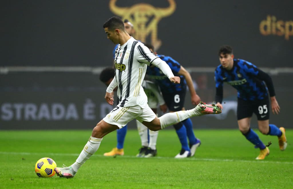 La Juventus remonta y gana el partido de ida de Semifinales de la Coppa Italia ante el Inter con doblete de Cristiano Ronaldo. El gol solitario para los 'nerazzurri' fue por parte de Lautaro Martínez al minuto 9.