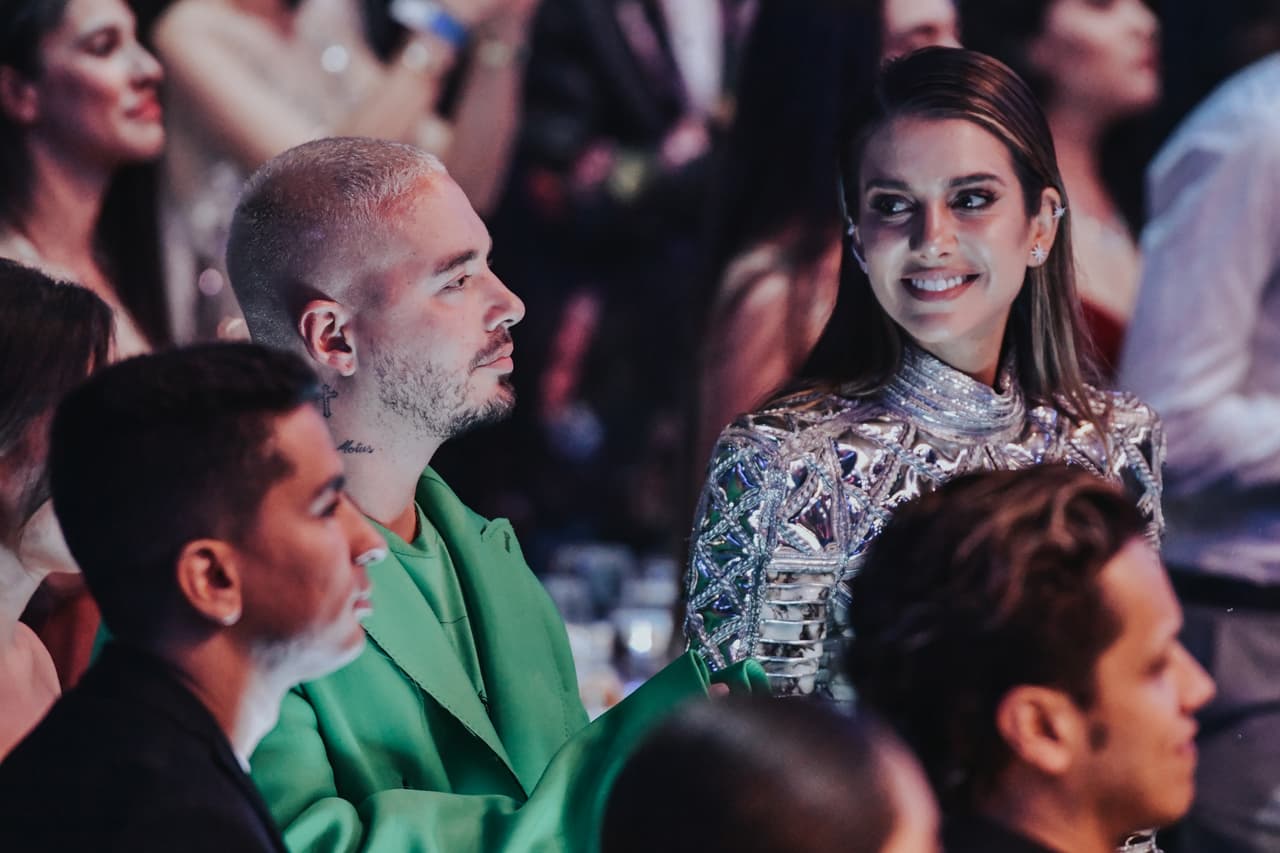 La mirada de Valentina también mostraba algo más que admiración.
<br>