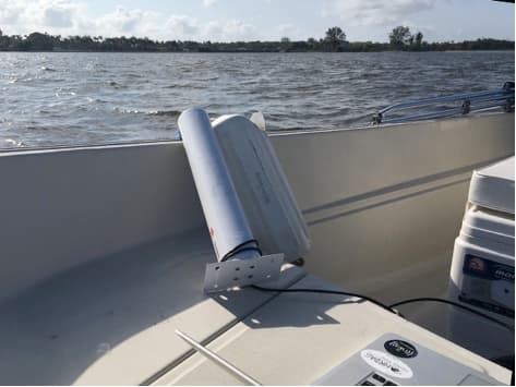 Antena utilizada para detectar redes en las propiedades de Trump.