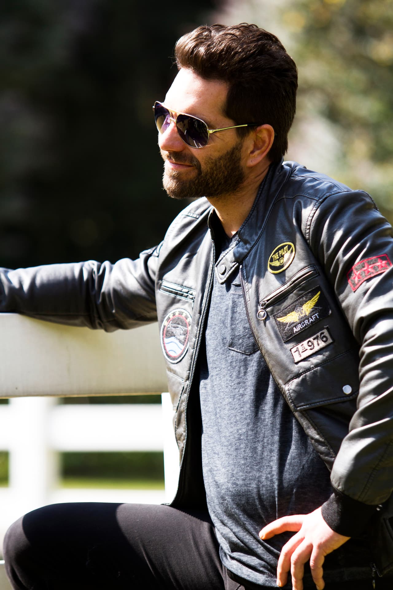 A pesar de ser su pareja, John no tendría piedad con ella.