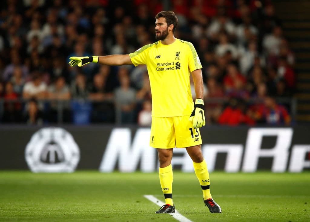 <b>Alisson</b>
<br>El portero brasileño dejó a la Roma de Italia para probar su suerte en el Liverpool de la Premier League de Inglaterra.