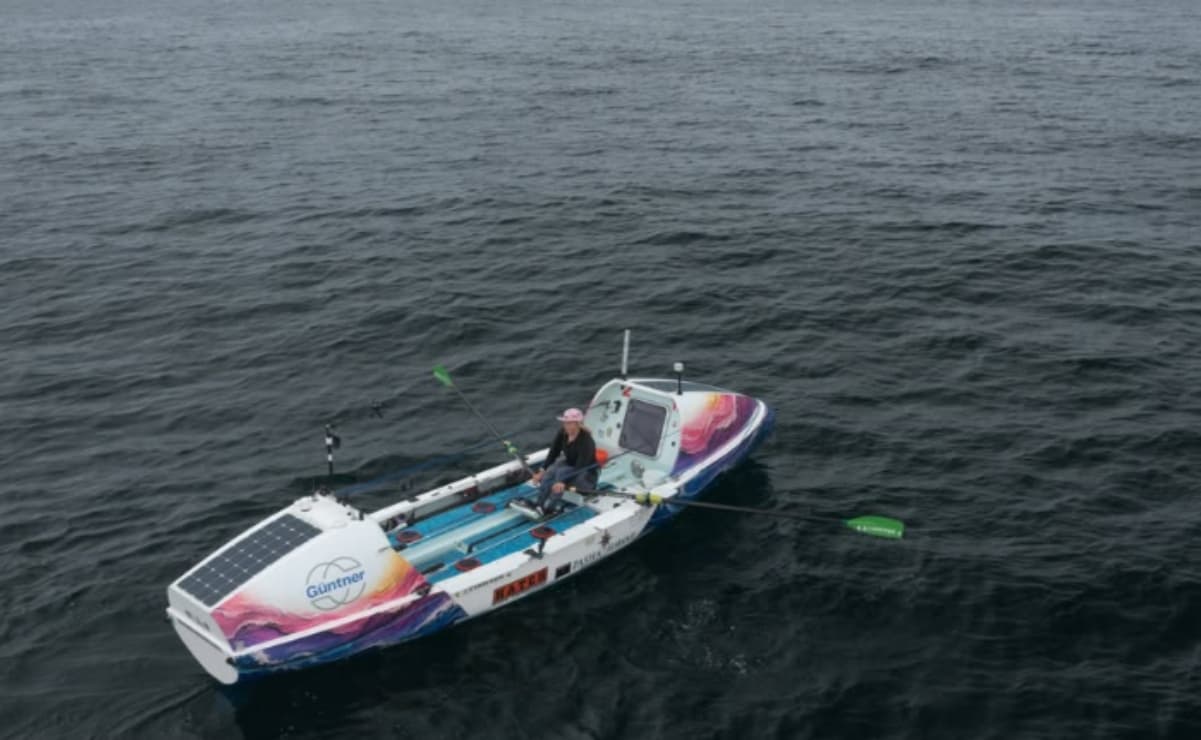 Mujer estadounidense completa histórica travesía en solitario por el Pacífico hasta Hawái