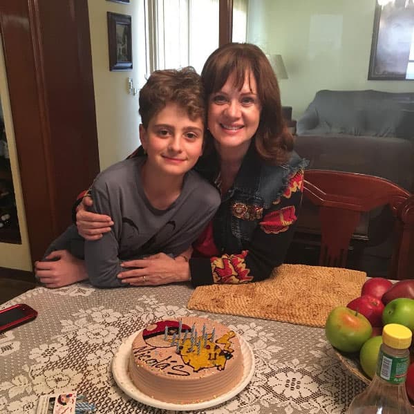 <b>"¿Por qué me quieren ver con un novio?"</b>, reclamó con humor a los reporteros. 
<br>
<br>