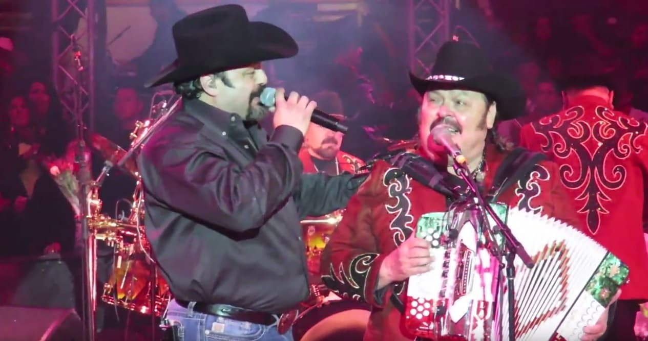 Aunque actualmente está activo, su carrera no ha despuntado y recientemente sorprendió cuando se le vio 
<b><a href="http://www.univision.com/musica/regional-mexicano/ramon-ayala-se-avento-palomazo-con-su-hijo-ramon-ayala-jr">cantando junto a su padre, don Ramón Ayala</a>.</b>