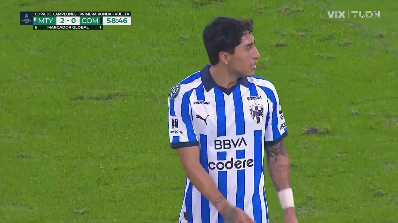 ¡Quiere su gol! Govea amenaza el arco de Comunicaciones en el balón parado