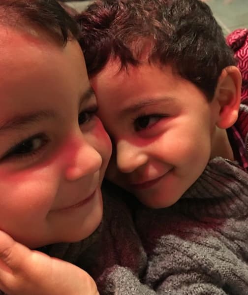 Los mellizos de Bibi Gaytán son toda una sensación en Instagram, esta fotografía donde aparecen muy sonrientes consiguió más de 10 mil 'likes' y cientos de comentarios en menos de dos horas en febrero pasado.