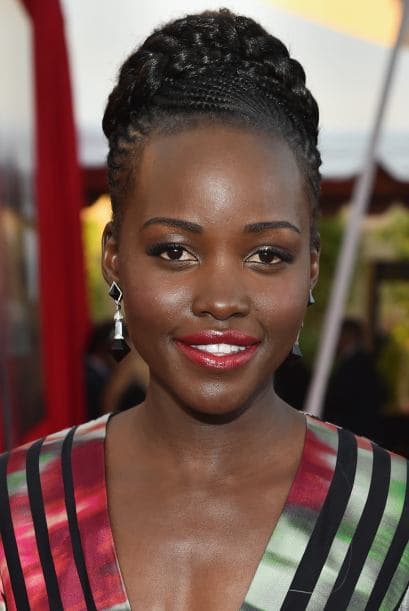 Aunque en aquél momento Lupita se encargó de desmentirlo en el show de Ellen DeGeneres, bromeando con que Miley Cyrus había sido la culpable de su rompimiento con el actor.