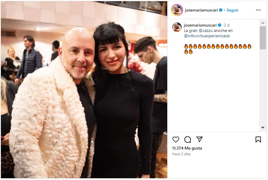 Cazzu con José María Muscari.