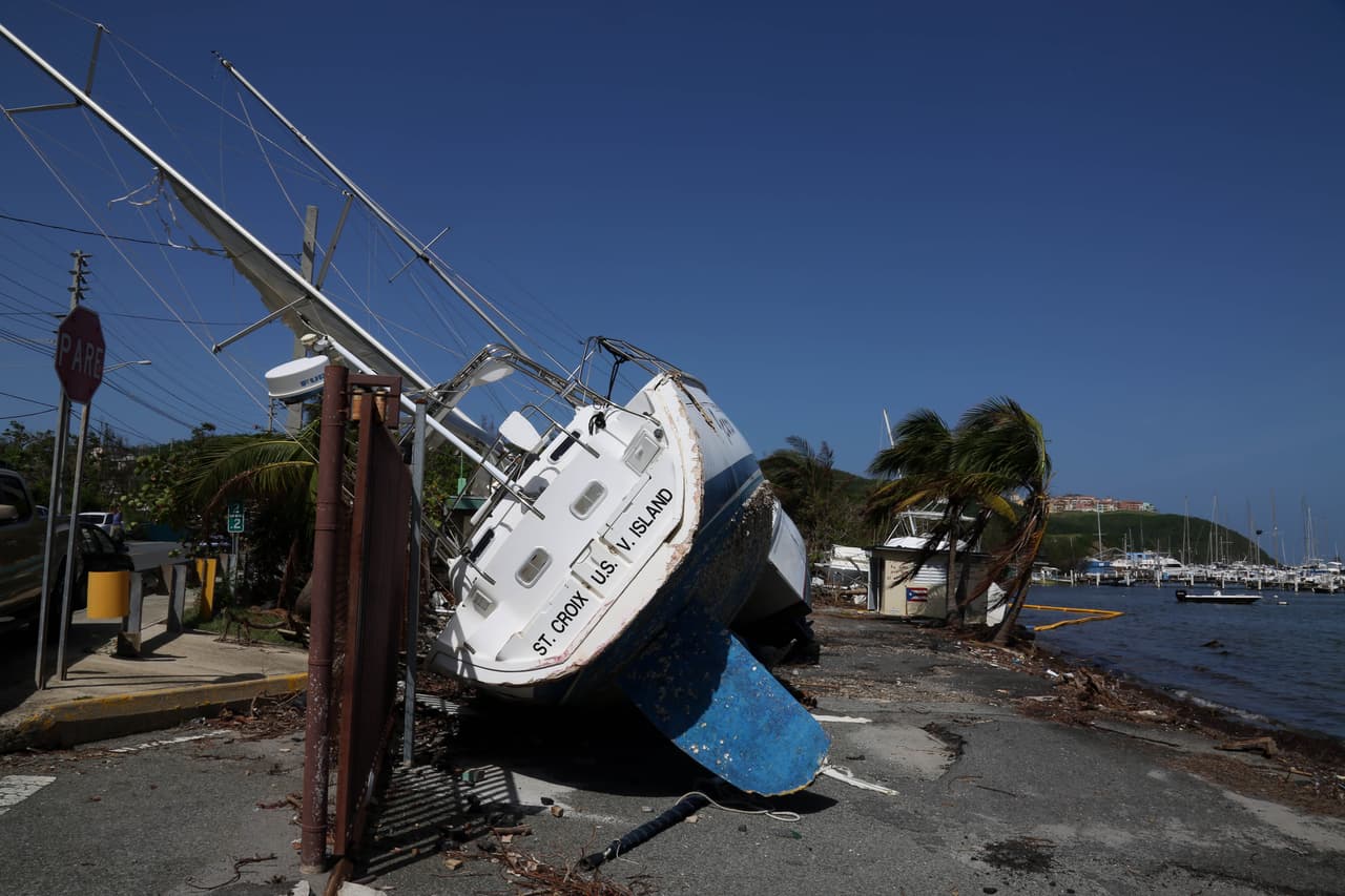 Muchos botes recreativos fueron afectados en Fajardo, al noreste de la isla, una importante zona turística de Puerto Rico.