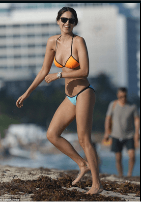 Eiza mide 80-63-82, sin duda es de las más delgadas de esta lista aunque no es la ganadora de nuestrta búsqueda.