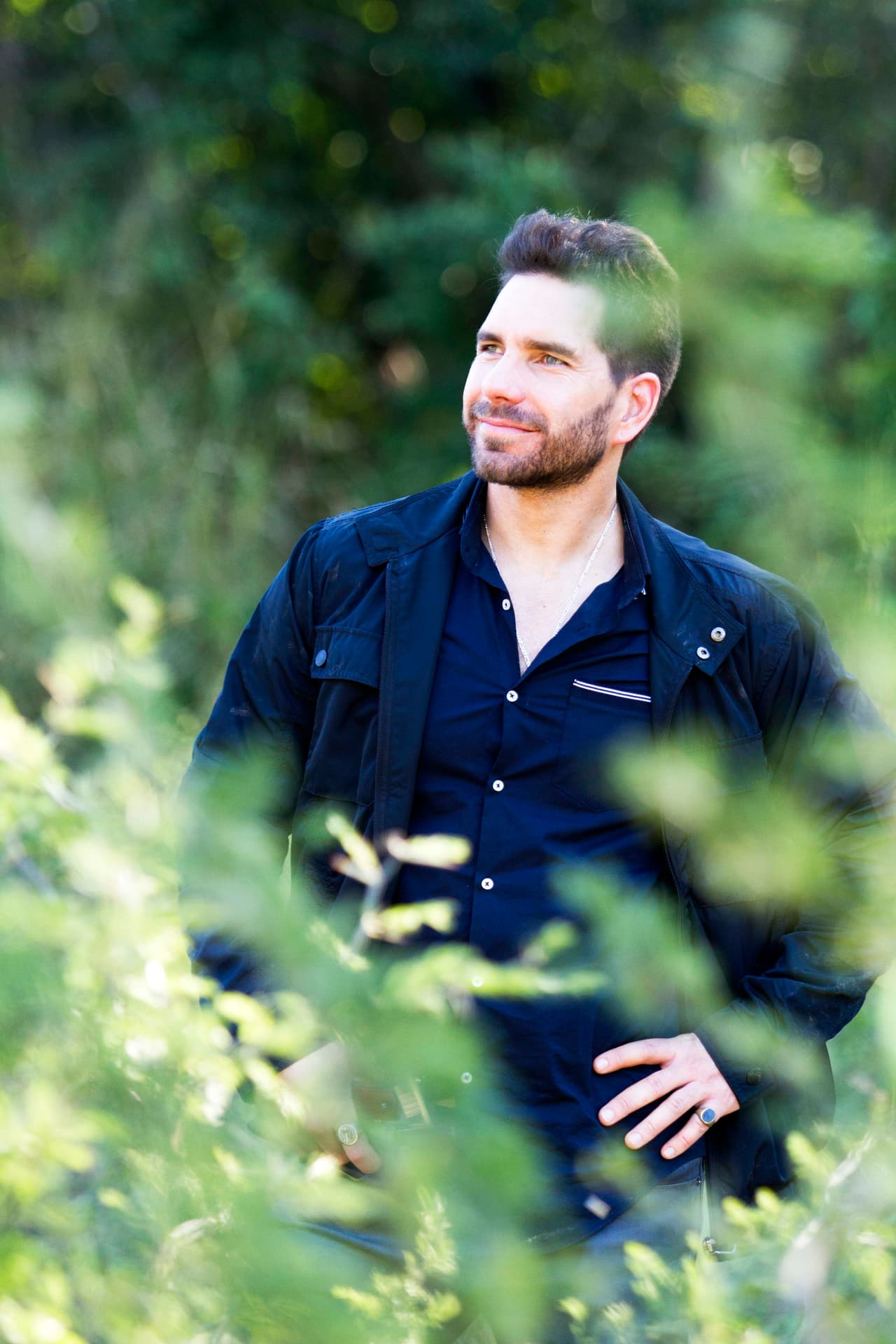 John quedó satisfecho por rescatar a Yolanda y saber que ella lo ama.