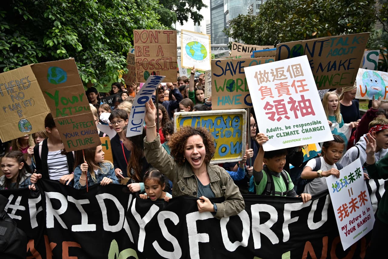 <b>Hong Kong, China. </b>Thunberg convirtió su protesta en un acto semanal y el pasado diciembre intervino en la cumbre sobre el clima en la que varios líderes mundiales se encontraron en Katowice, Polonia.
