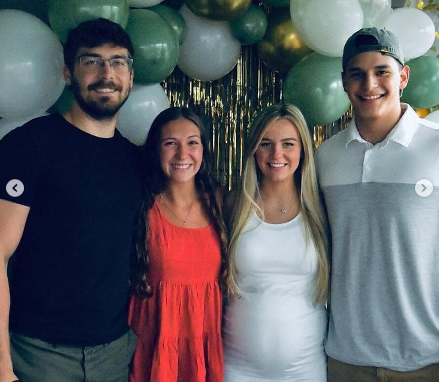 José Eduardo vive en Estados Unidos y apenas en mayo pasado 
<b><a href="https://www.univision.com/famosos/hijo-de-vanessa-guzman-eduardo-rodriguez-graduacion-fotos" target="_blank">se graduó de la Universidad de Texas.</a></b>