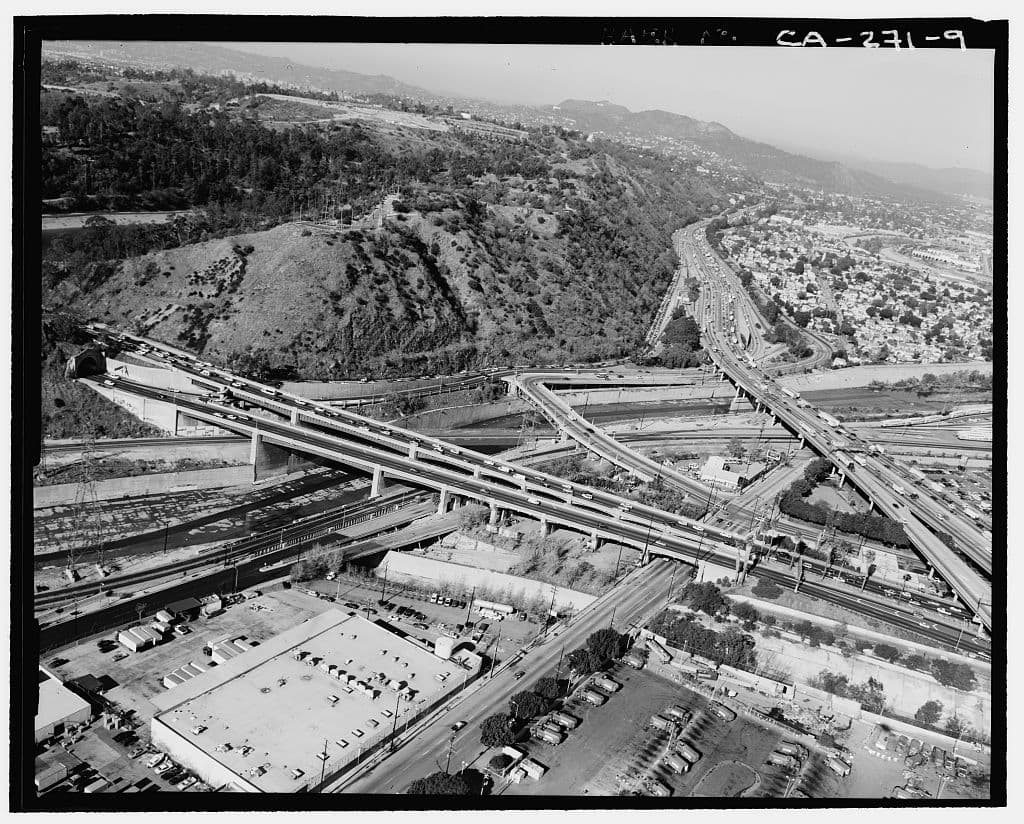 Obras viales construidas entre 1909 y 1934.