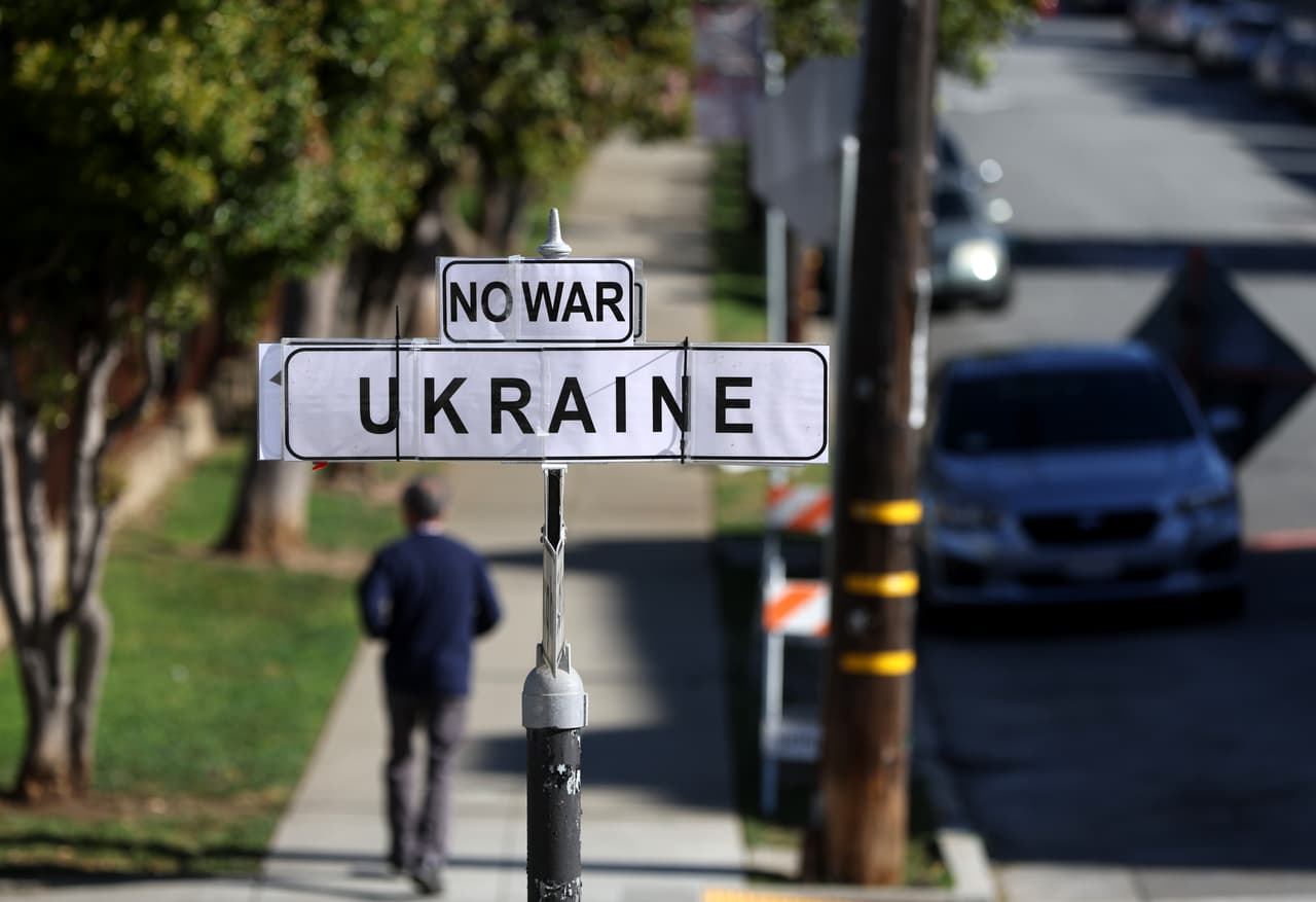 Las muestras de apoyo a Ucrania tras la invasión rusa no han parado en todo el mundo y San Francisco no es la excepción.