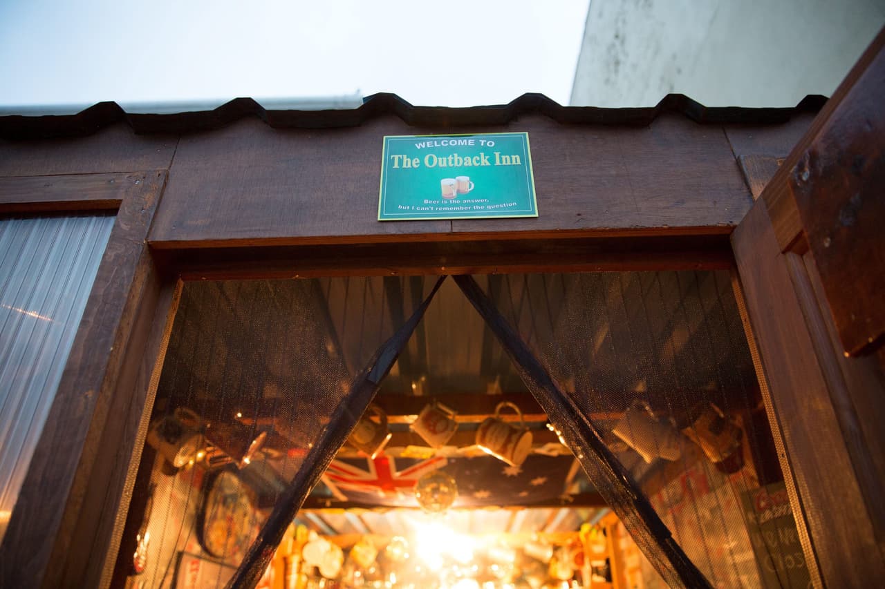 Por su parte, las sillas fueron sacadas de un viejo e inútil autobús.