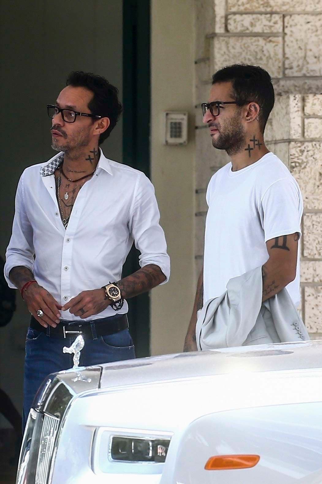 Llegó acompañado de su hijo adoptivo Alex 'Chase' Muñíz, hermano de su primogénita Arianna.
<br>