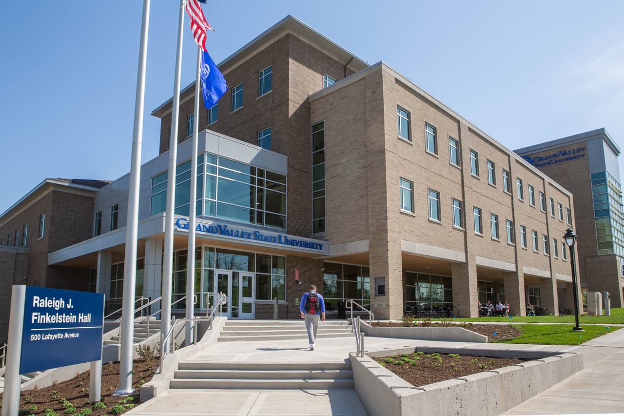 Sede de Grand Valley State University.