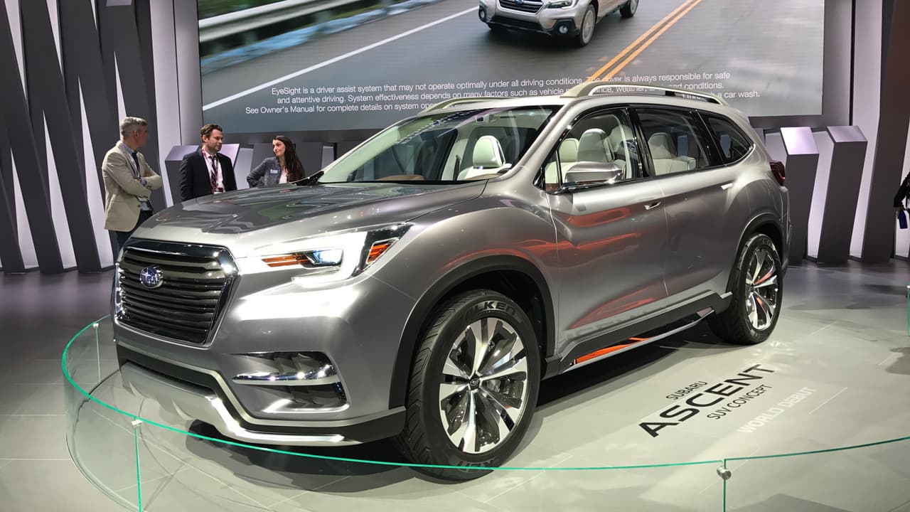 La 
<b><a href="Nueva York 2017: la Ascent SUV Concept presagia el regreso de la camioneta de siete puestos al establo de Subaru">Subaru Ascent SUV Concept </a></b>es una versión concepto levemente disimulada del vehículo que traerá de vuelta a la SUV de 7 puestos de vuelta al establo de Subaru después de casi 4 años de ausencia tras la descontinuación de la Tribeca.