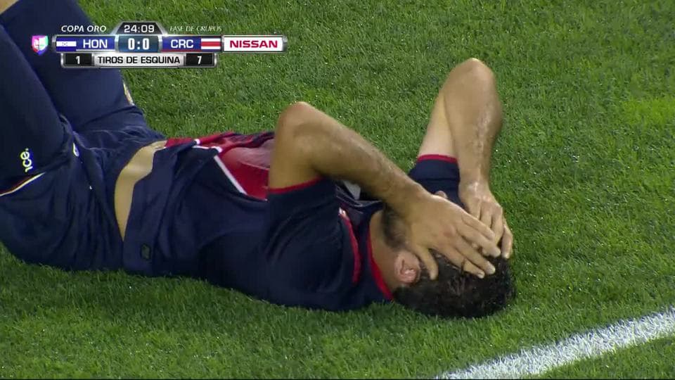 Disparo afuera de Johan Venegas