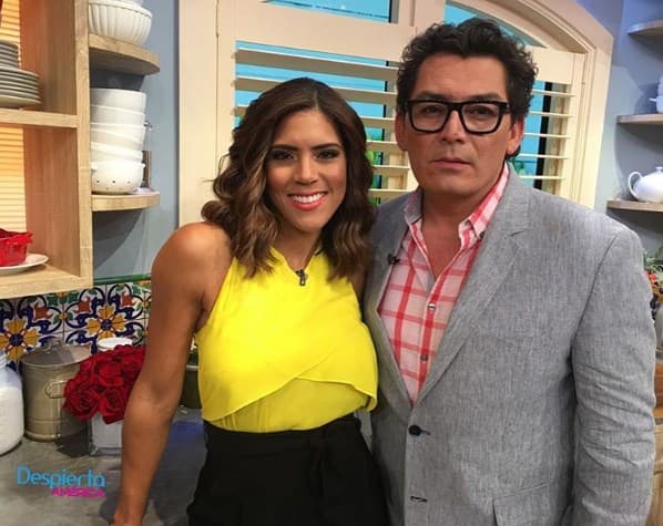 Francisca siempre anda en muy buena compañía.