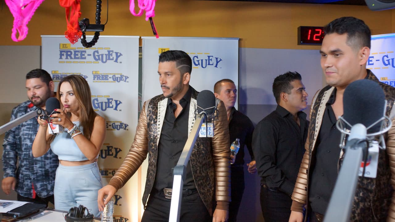 Banda Los Recoditos nos presentó en primicia su nuevo disco 'Los Gustos Que Me Doy' y armaron tremendo relajo con La Bronca, El Tambochi y El Compa Ivan.