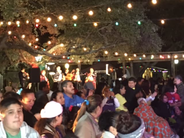 Estrellas como Mane de la Parra, Marjorie de Sousa, Alejandro Chabán y Arantxa Loizaga, el talento Univision San Antonio y miembros de la comunidad se dieron cita en el CRIT San Antonio para apoyar la causa del Teletón USA y, así, ayudar a que más niños continúen recibiendo terapias que cambien su vida.