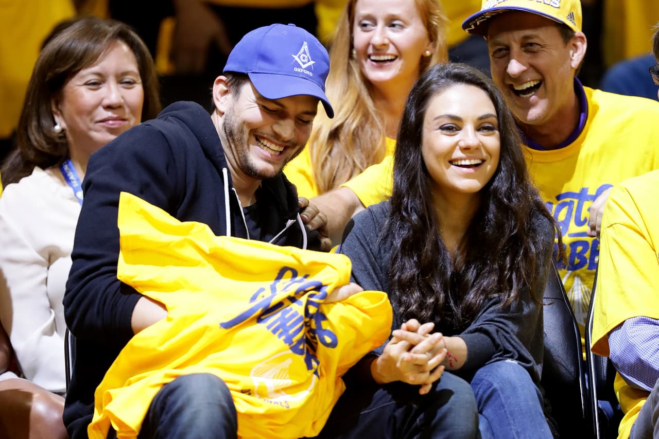 Mila Kunis y Ashton Kutcher serán papás otra vez