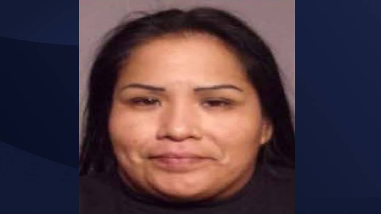 Crystal R. Begay Acosta, 37 años, por delitos de droga.