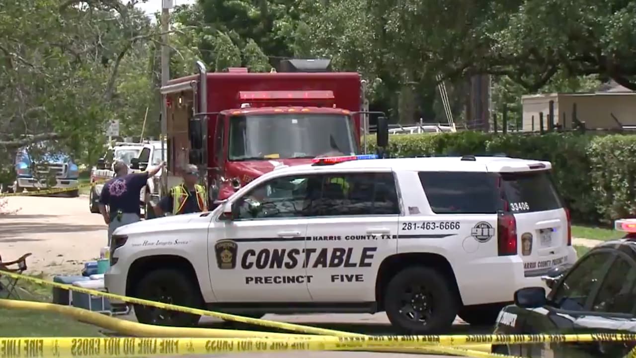 La bodega con químicos para la piscina resultó afectada.
