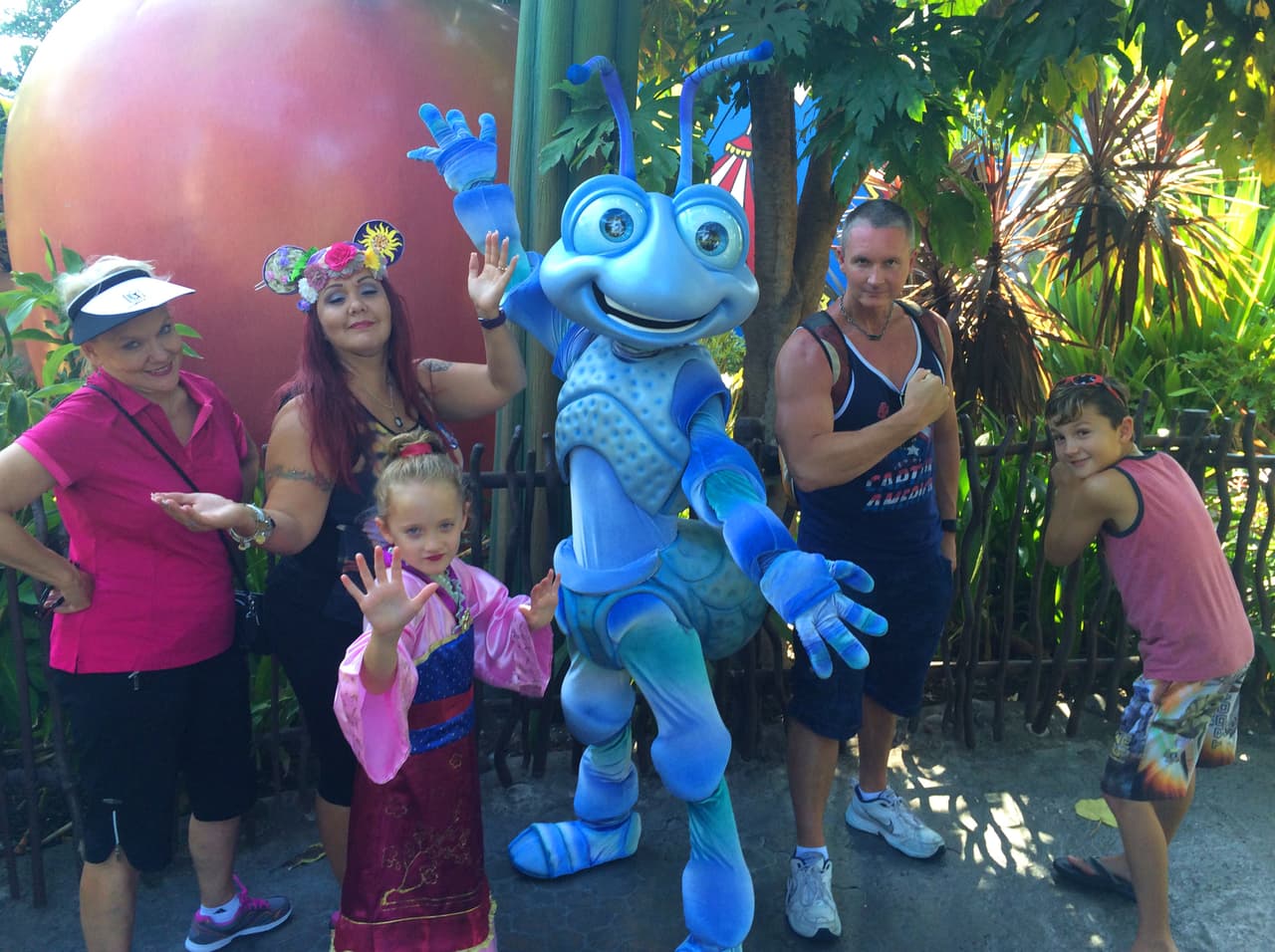 ¡Incluso gastan más de 20 mil dólares anuales para visitar los parques temáticos de Disney!