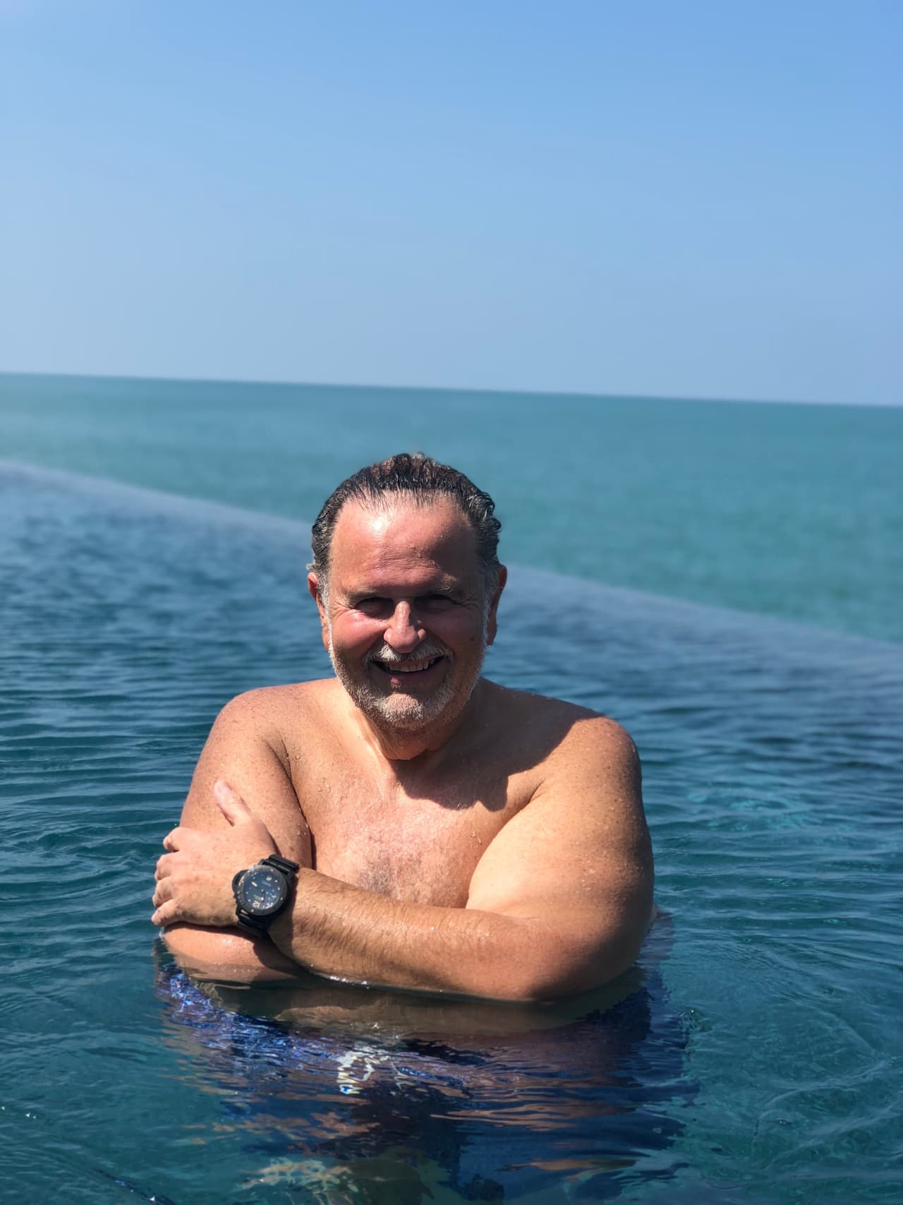 Para nadie es un secreto que una de las rutinas de ejercicios que más disfruta Raúl es hacer piscinas, así que se sintió literalmente como pez en el agua.
<br>