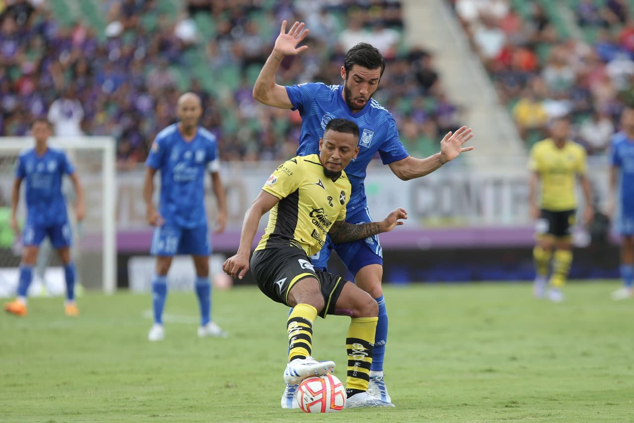 Tigres lograron su primer triunfo de la temporada tras imponerse a Mazatlán que no aprovechó que el rival sufrió la expulsión de Córdova.