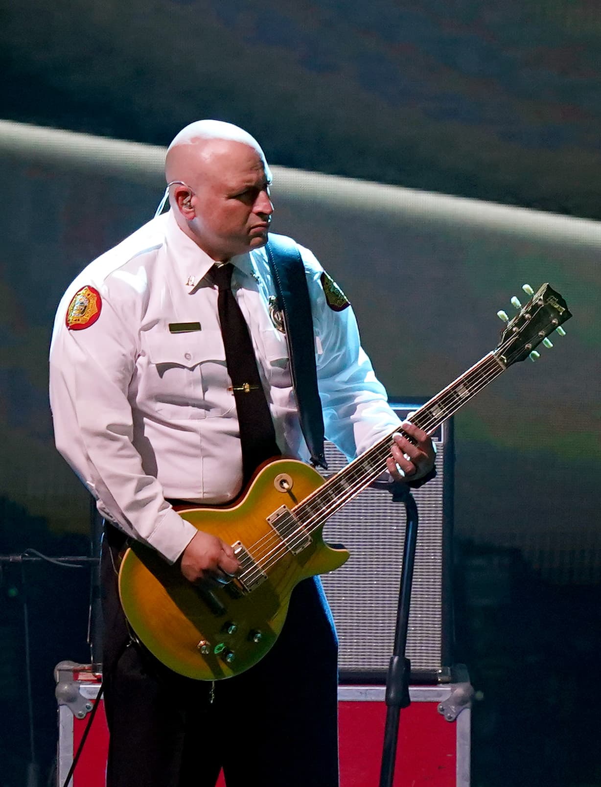 "Sin ellos, de verdad, que no hay mundo", dijo Pitbull durante la presentación. 
<br>